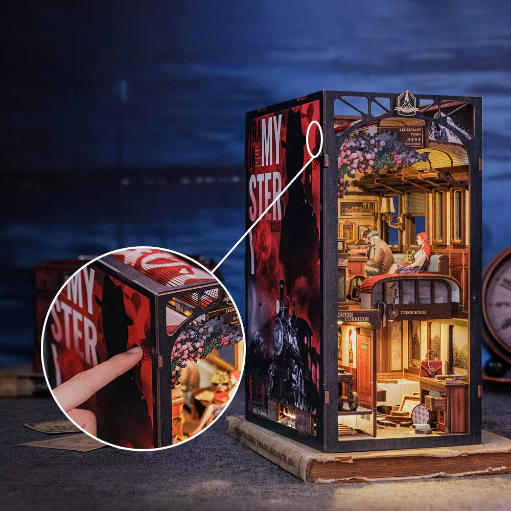 Mystery on the Train Book Nook DIY