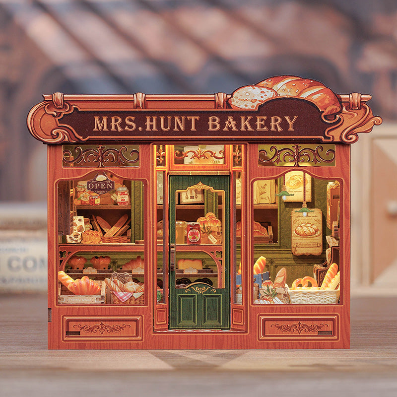 Mrs. Hunt's Bakery Miniature DIY