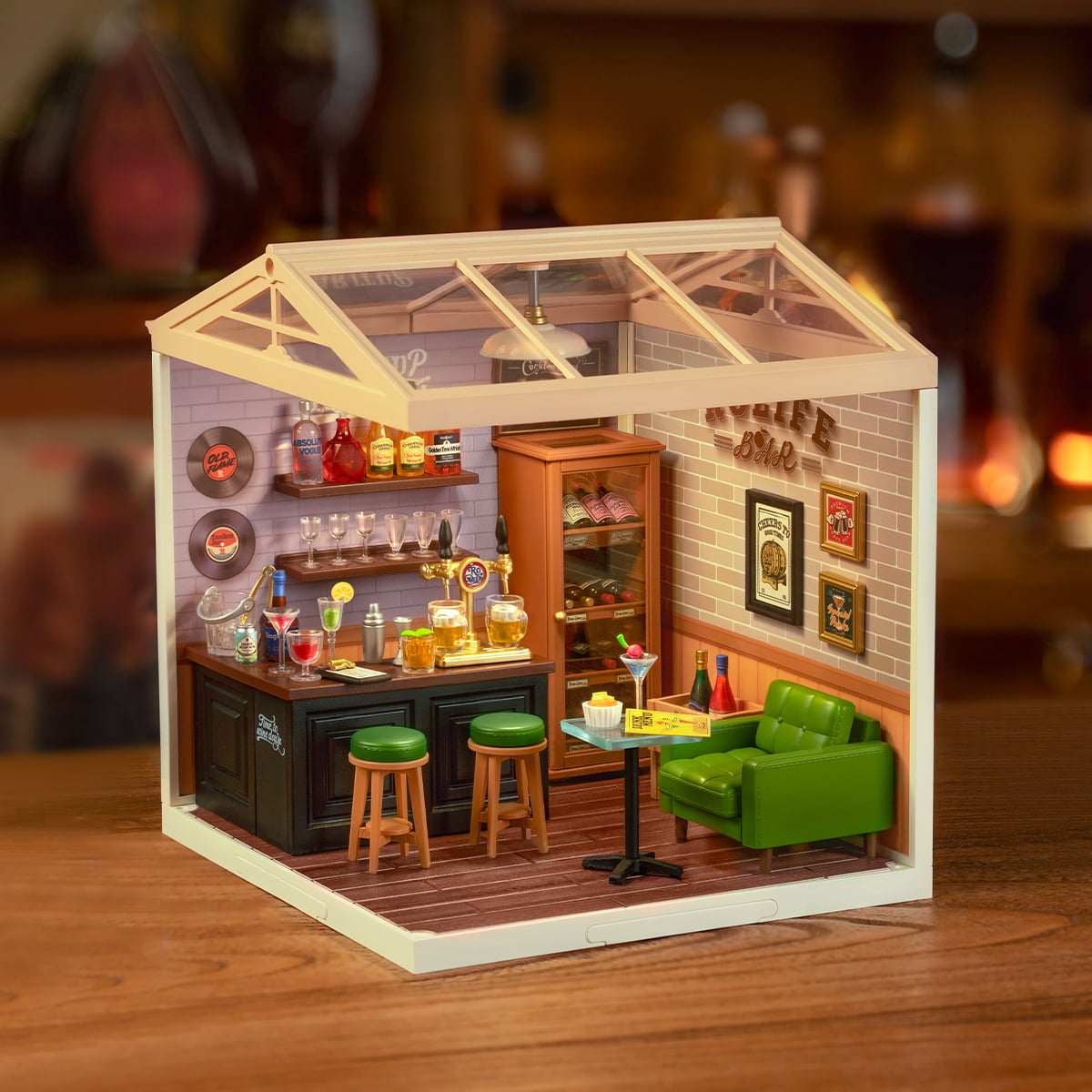 Cheers Bar & Pub Miniature DIY