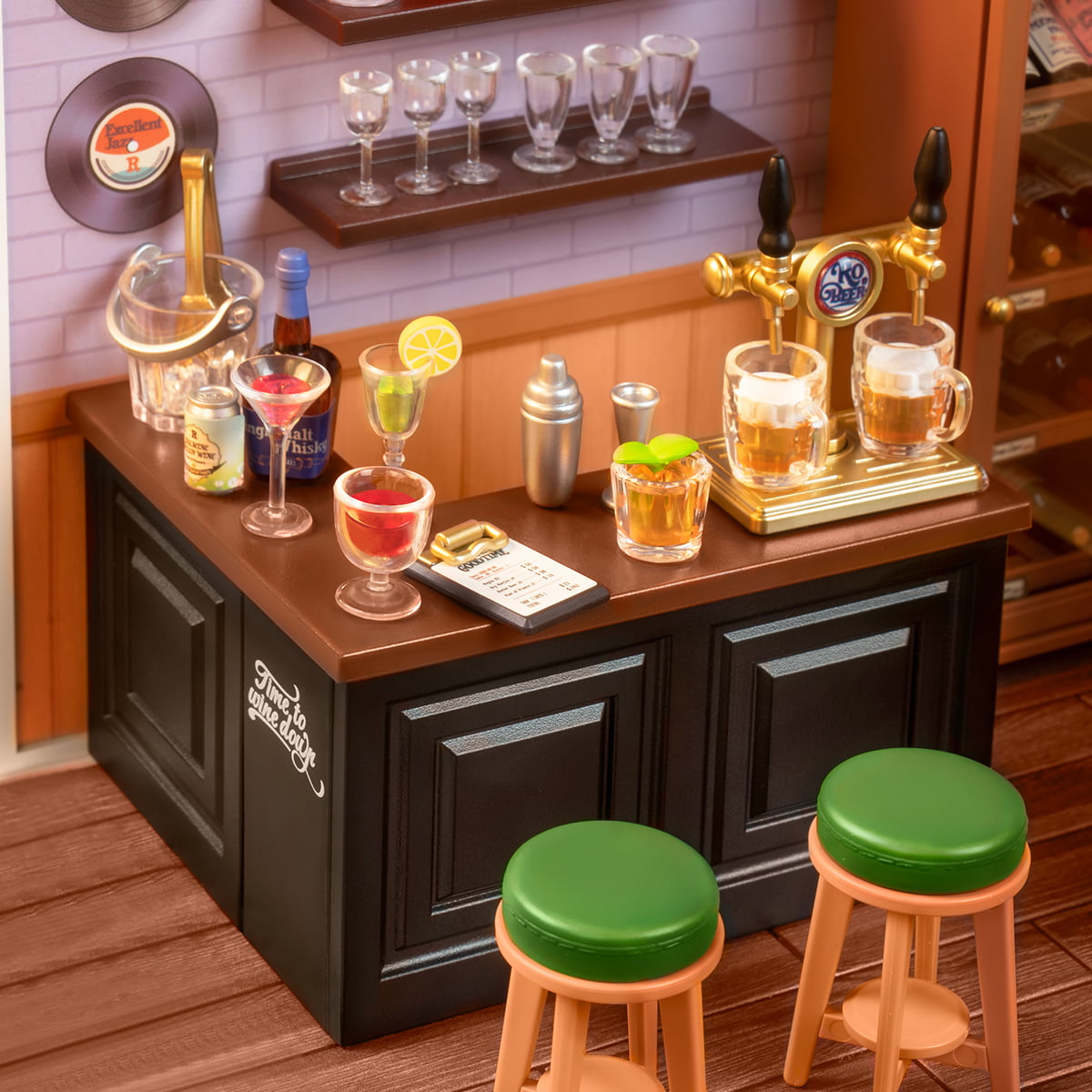 Cheers Bar & Pub Miniature DIY