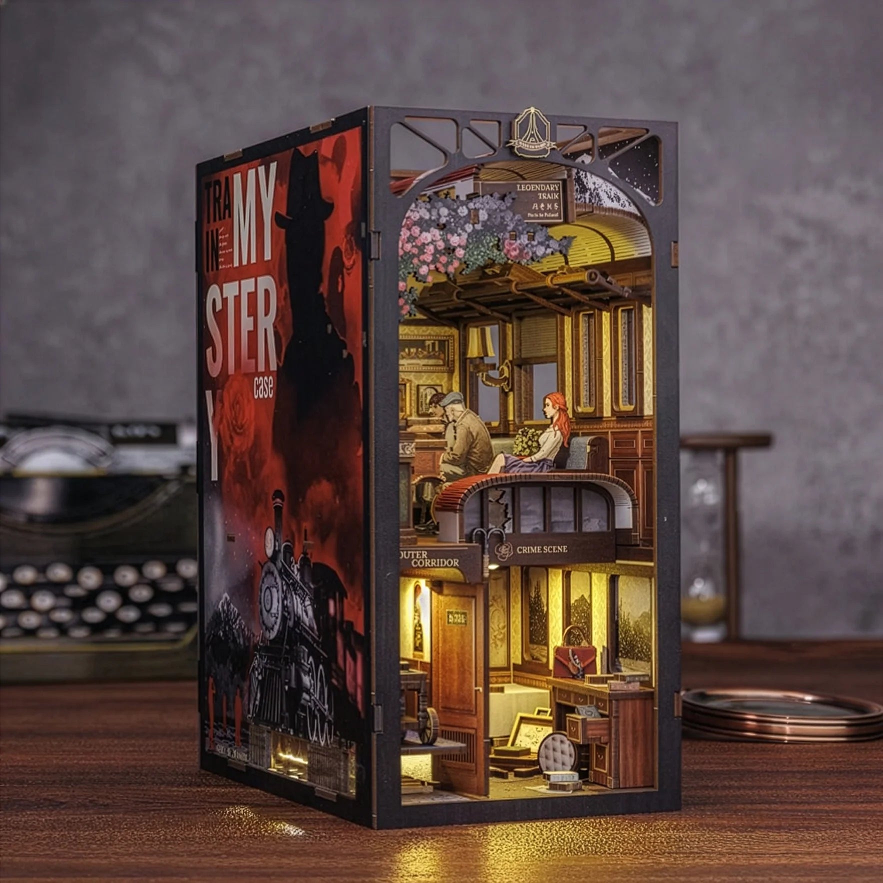 Mystery on the Train Book Nook DIY