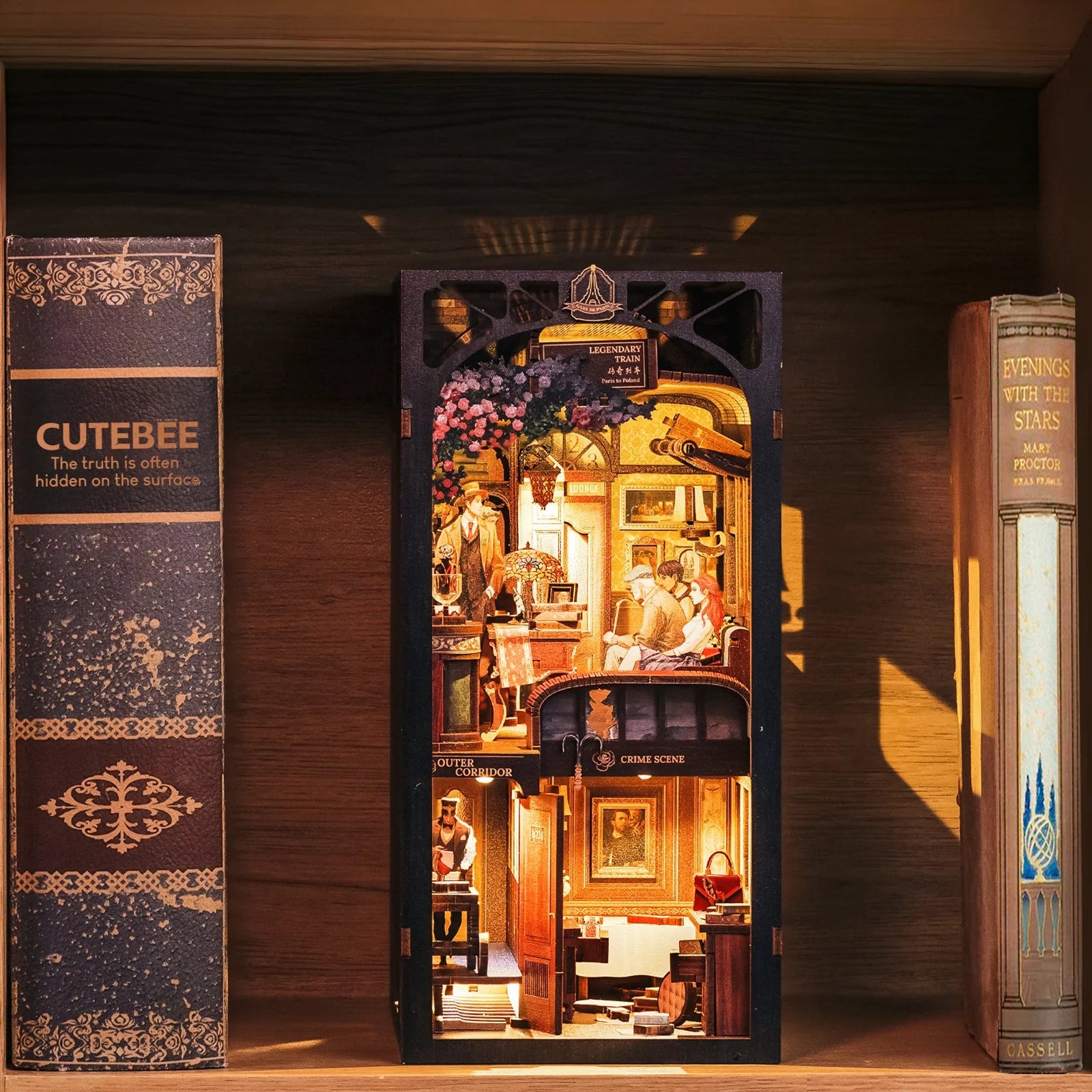 Mystery on the Train Book Nook DIY