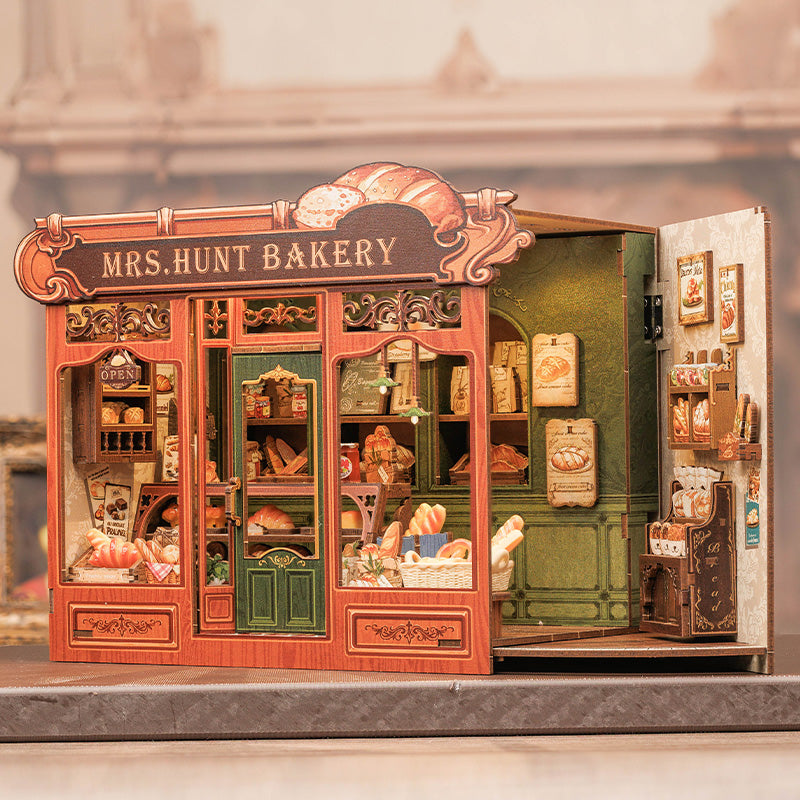 Mrs. Hunt's Bakery Miniature DIY